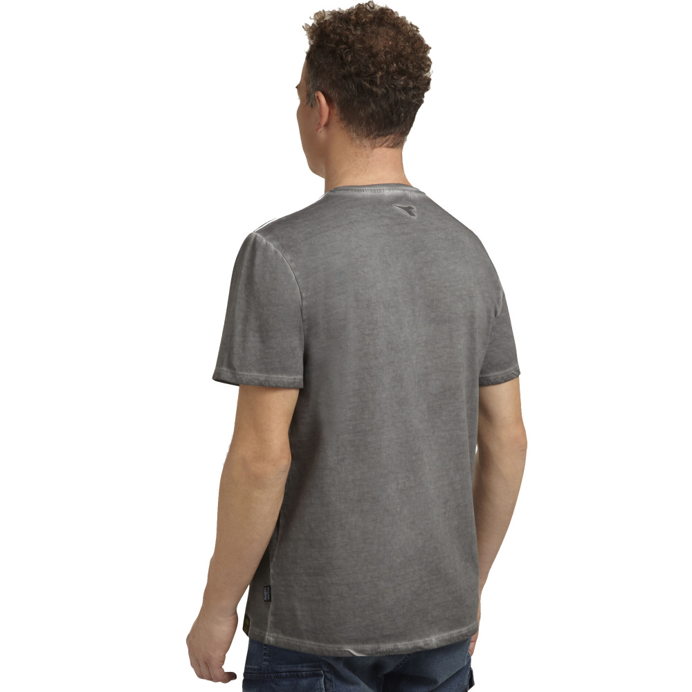 detail T-Shirt DIADORA Urban