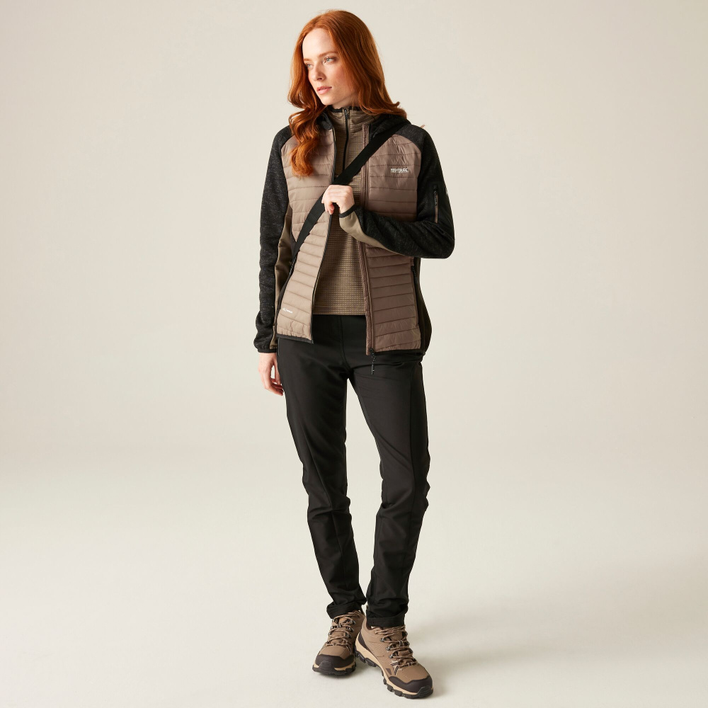 detail REGATTA Newhill Hybrid braune Damen Outdoorjacke ganzjährig und bequem