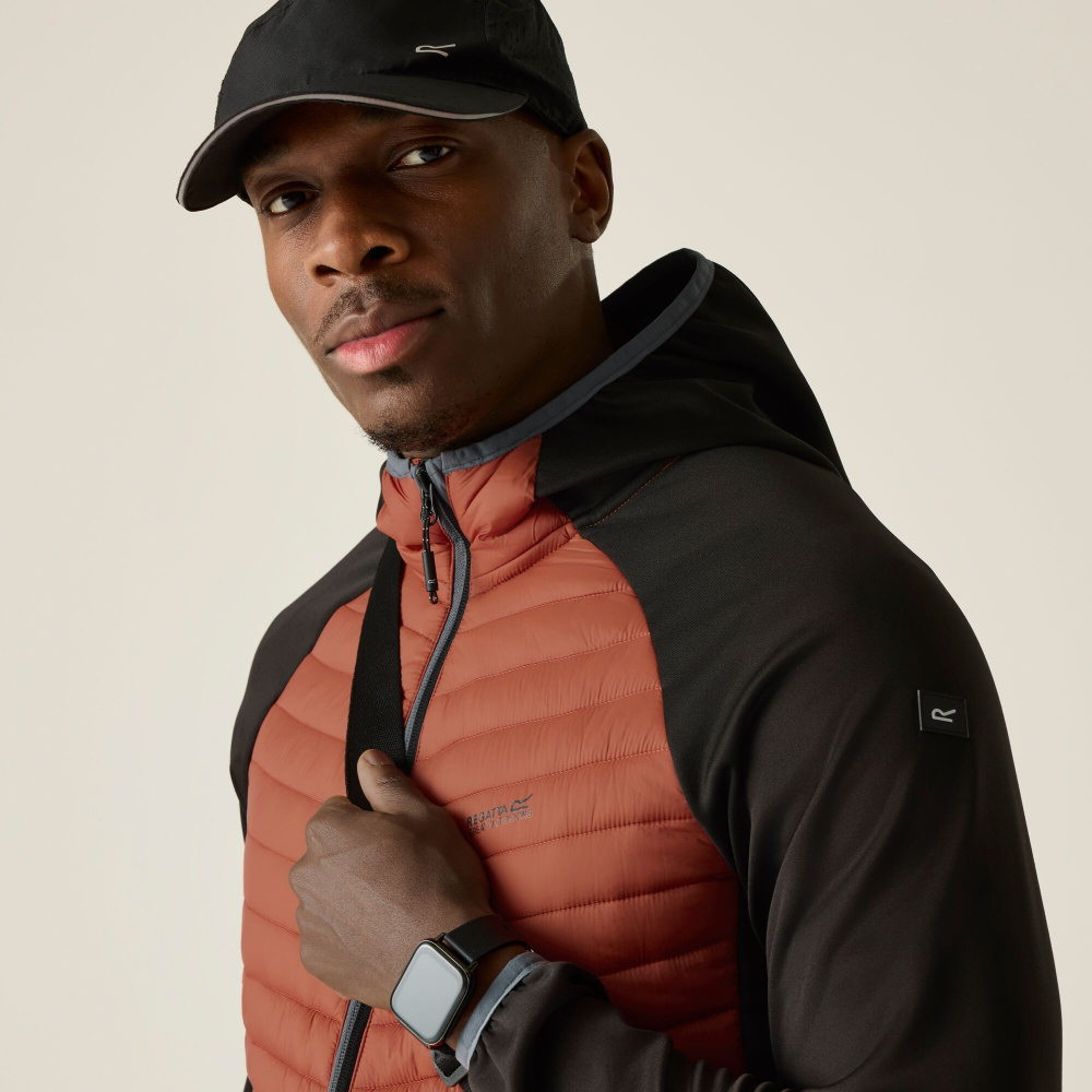 detail Regatta Andreson Hybrid rote Herren Outdoorjacke, praktisch für den ganzjährigen