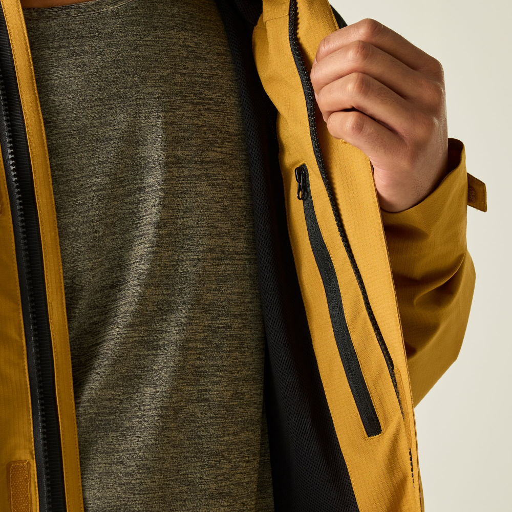 detail REGATTA Freesdale gelbe Herren-Outdoorjacke, Wassersäule 30.000 mm