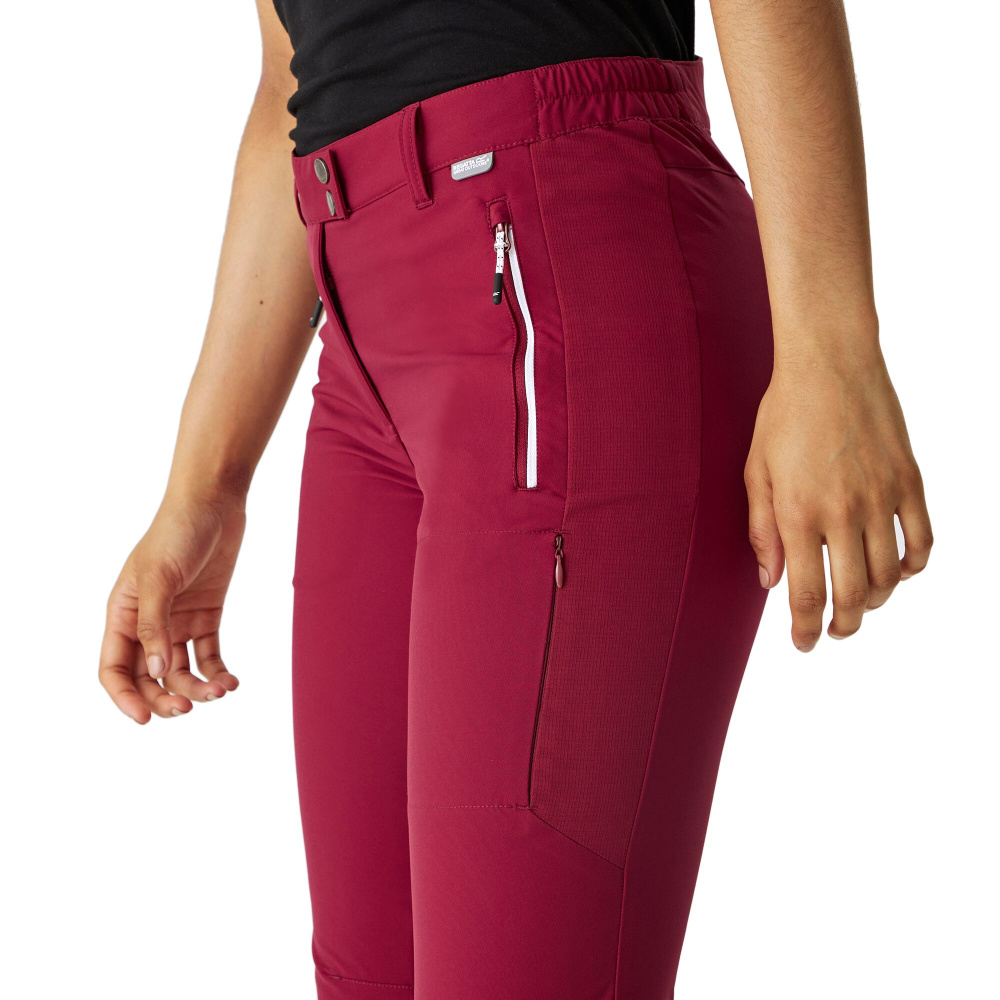 detail Hose REGATTA Mountain Trs III