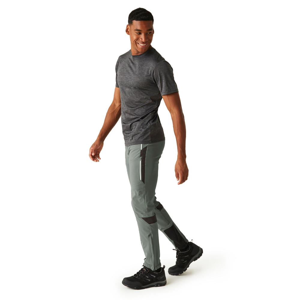 detail Hose REGATTA Mountain Trs III