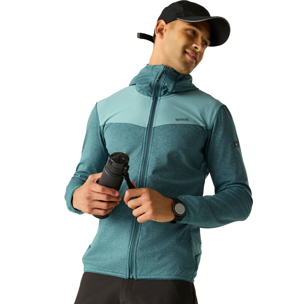 detail REGATTA Finchdale blaue Herren-Outdoor-Funktionsjacke