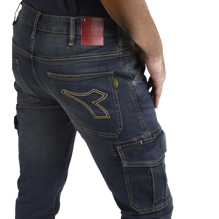 detail Hose DIADORA Stone Cargo Jeans Stretch