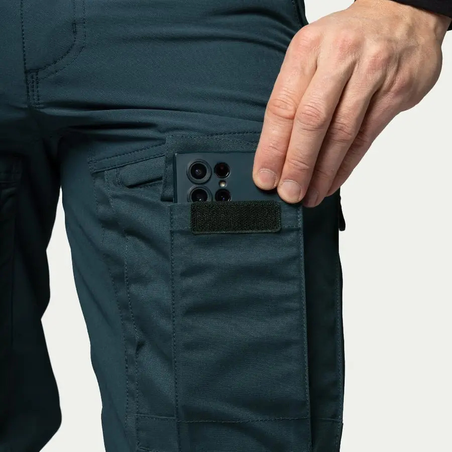 detail Beyond Nordic Sweden leichte und atmungsaktive blaue Herren Outdoorhose + Recco