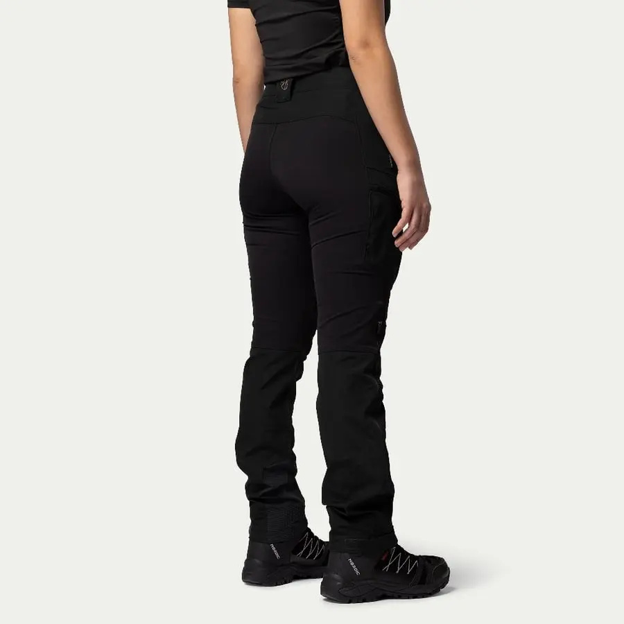 detail Beyond Nordic Sweden schwarze Damen Outdoorhose stretch bequem wasserabweisend