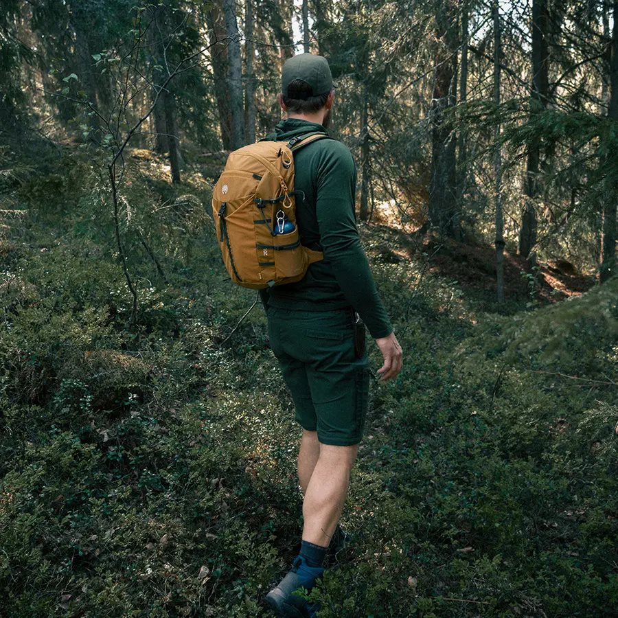 detail Beyond Nordic Sweden BN503 schwarzer Herren Outdoor Rucksack 20L